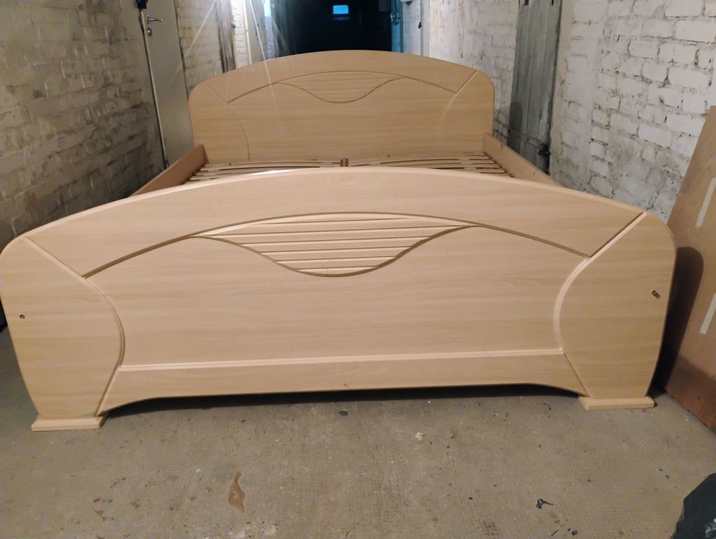 Łóżko sypialniane 160x200 cm