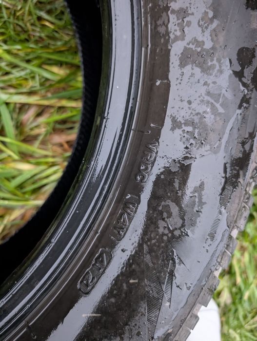 Opony 235/60/18 Komplet Bridgestone