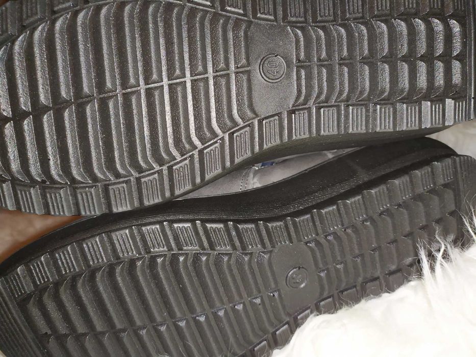 Чоботи, сапоги зимові жіночі на хутрі 40 розмір