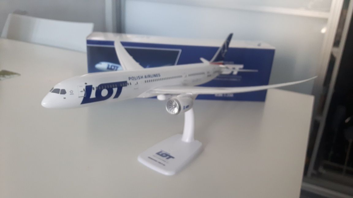 Boeing 787-9 Dreamliner PLL LOT 1:200 duży!!!