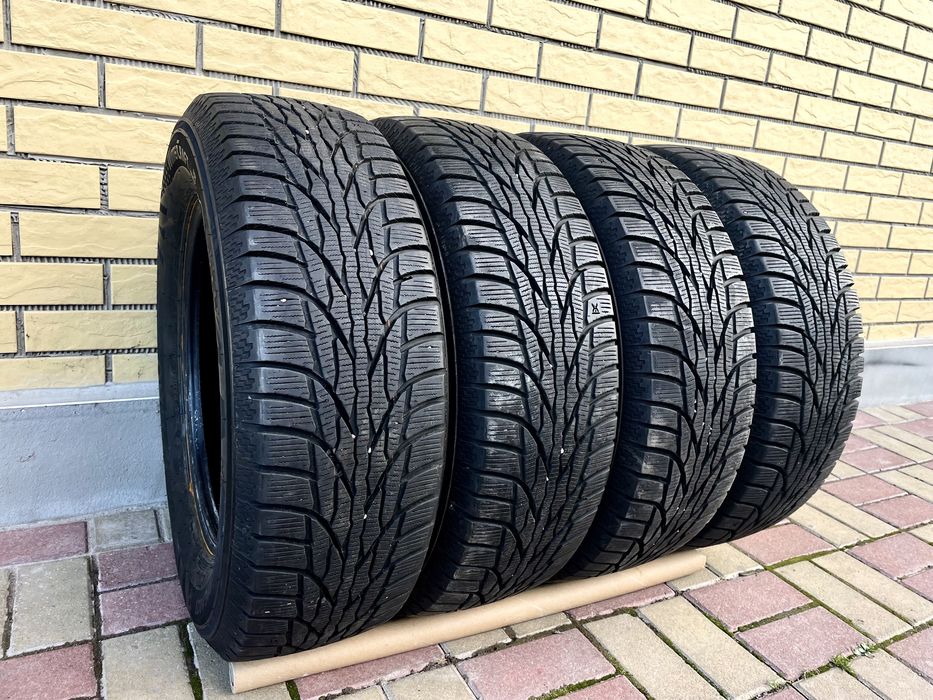Шини резина R16 215.65 kumho 8-9 mm 6 комплектів є