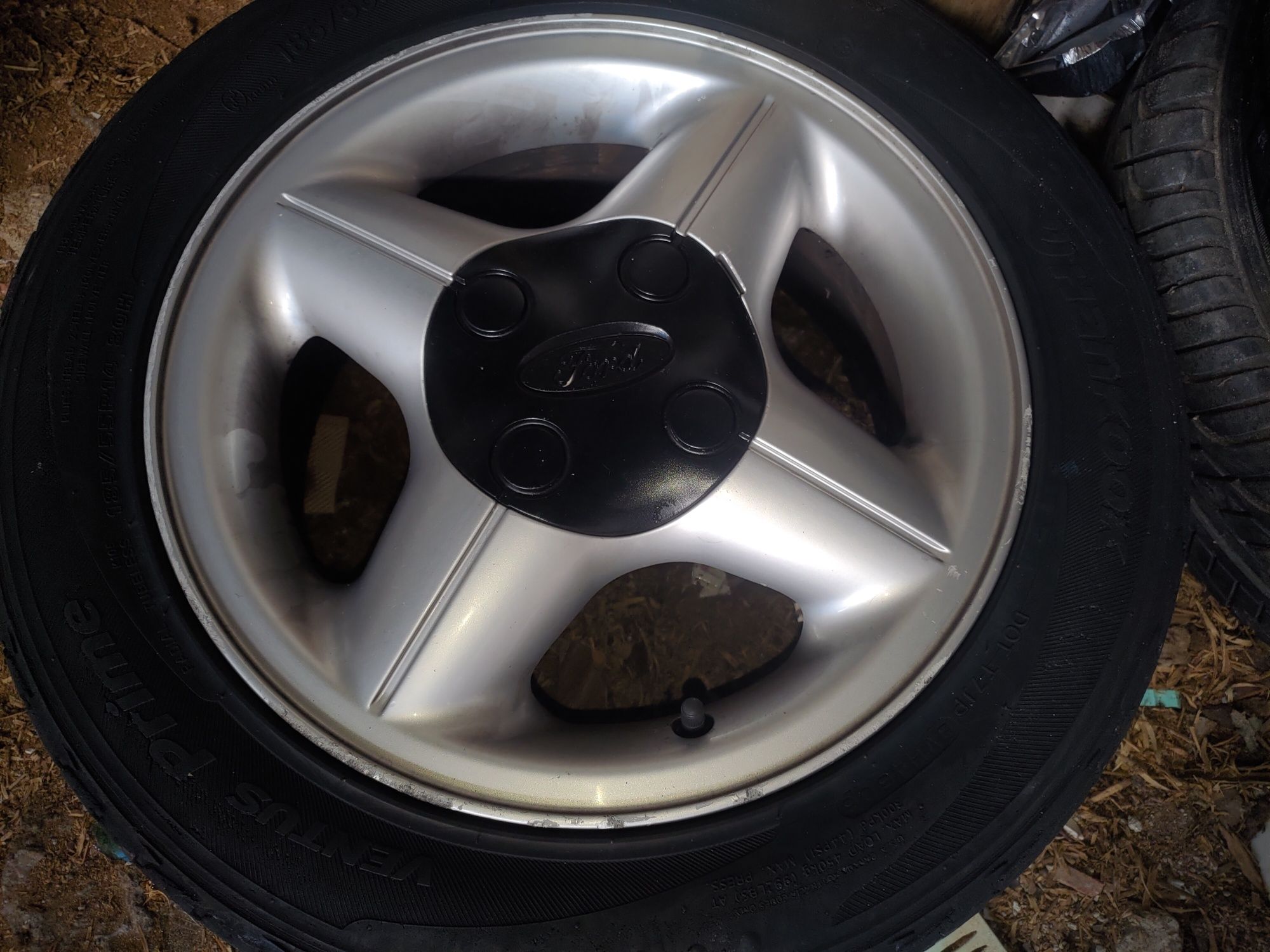 Jantes Especiais Ford Fiesta 1.8Td