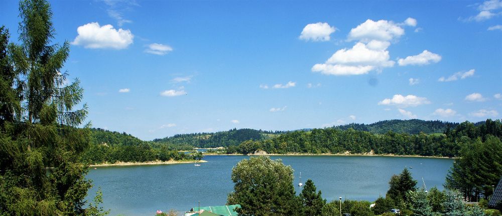 Pokoje i apartamenty w dom z bali nad jeziorem Solina Bieszczady domek