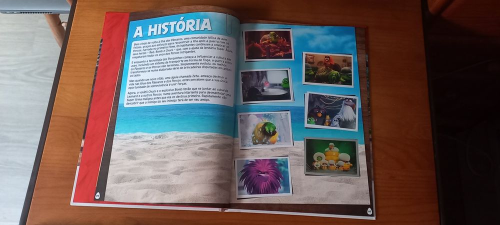 Caderneta de cromos da Angry Birds 2

- Inclu