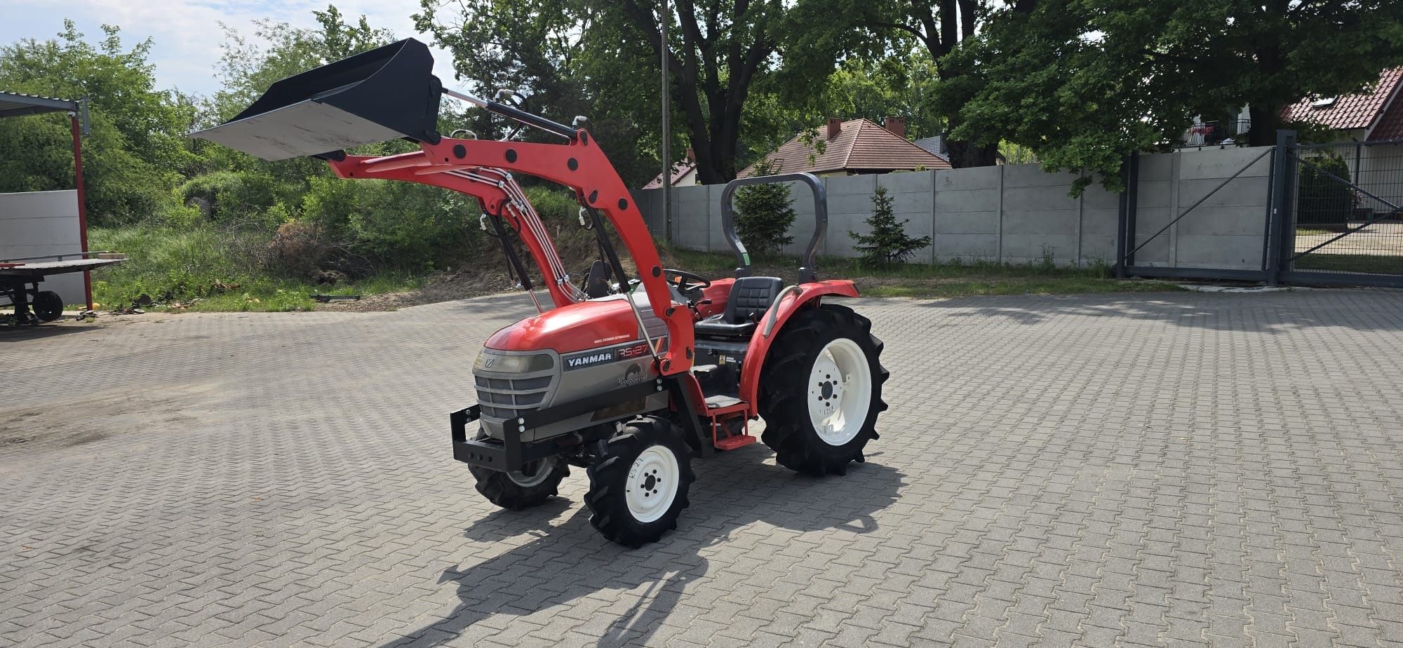 Traktortraktorek ciągnik ciągniczek ogrodowy Yanmar RS 27