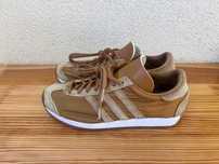 Жіночі кросівки Adidas Country розмір 35-36