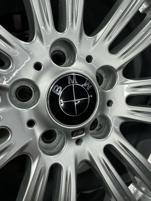 99 Оригинальные разноширокие литые диски BMW 1 2 5/120 R17 style 383