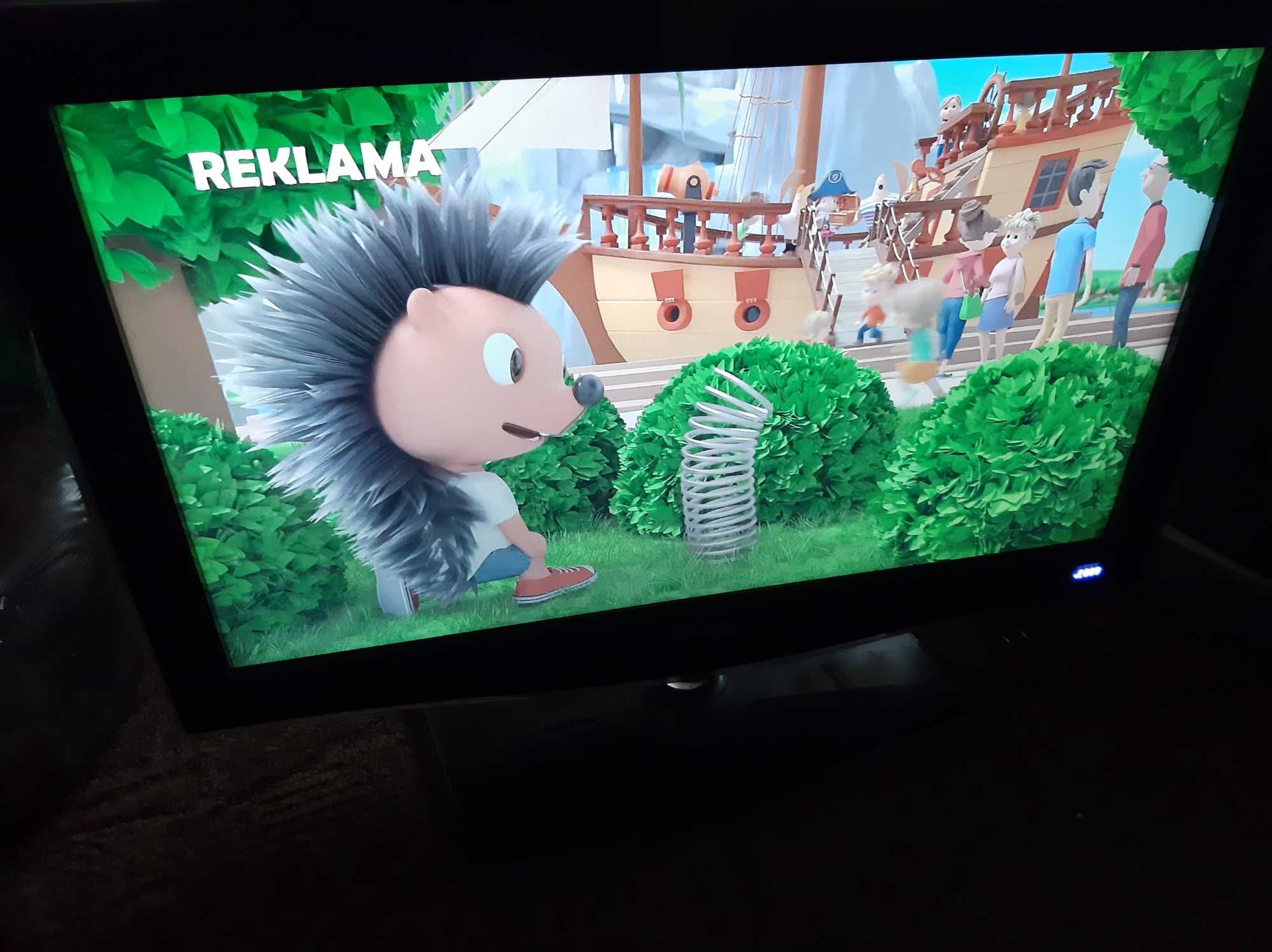 Fajny np. na działkę TV 32 cale SHARP. pilot, 2XHDMI, 1x usb