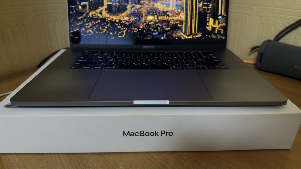 MacBook Pro 16 2019 16/1Tb+коробка