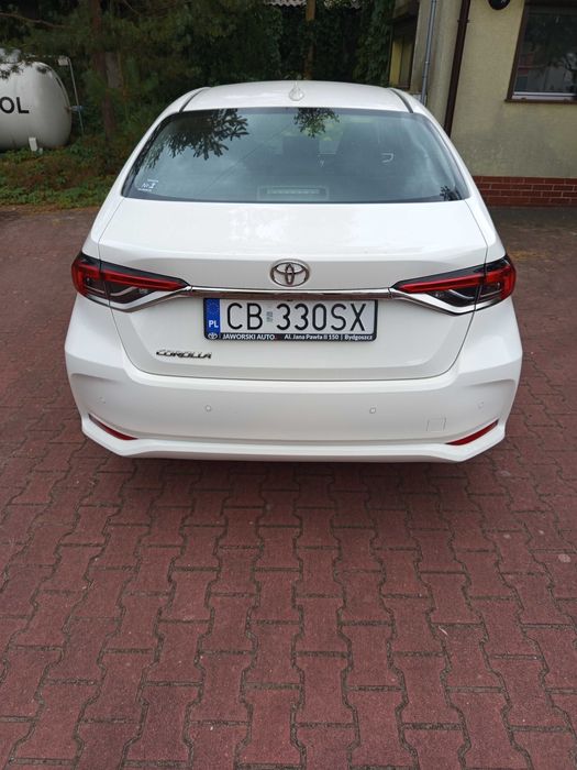 Wynajem samochodów osobowych krótko i długoterminowy TOYOTA COROLLA