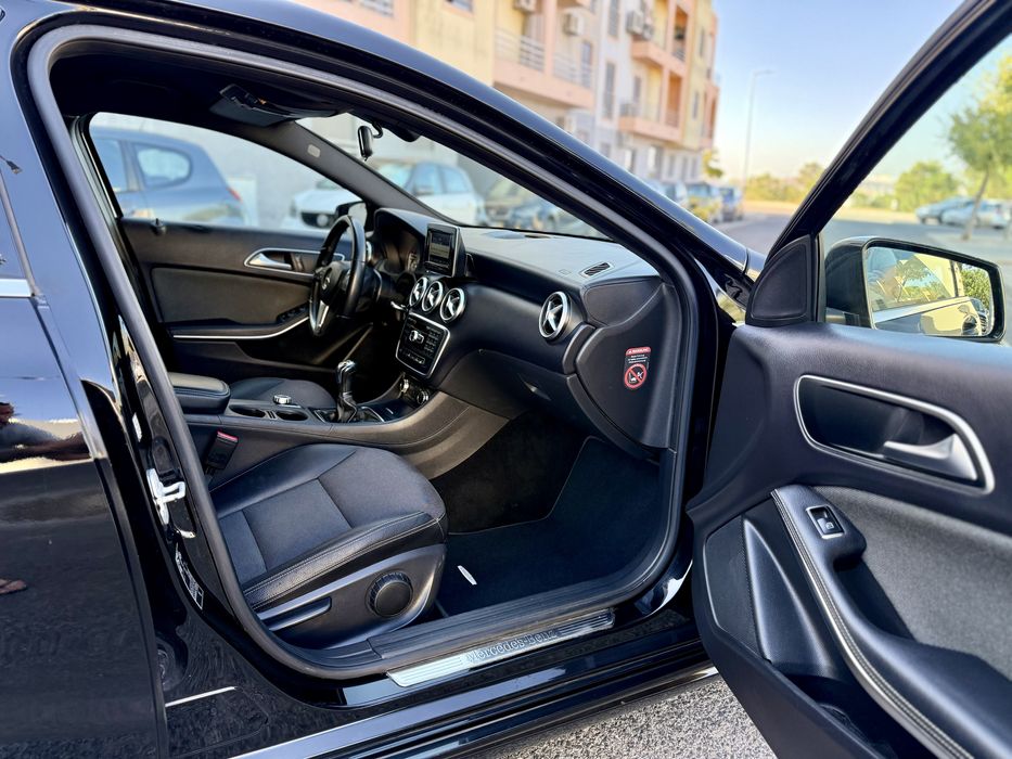 Mercedes-Benz A180 D Urban - Janeiro de 2015