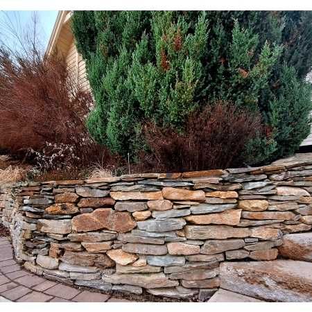 Łupek szarogłazowy lub gnejs na skalniak murek oporowy kamień murowy