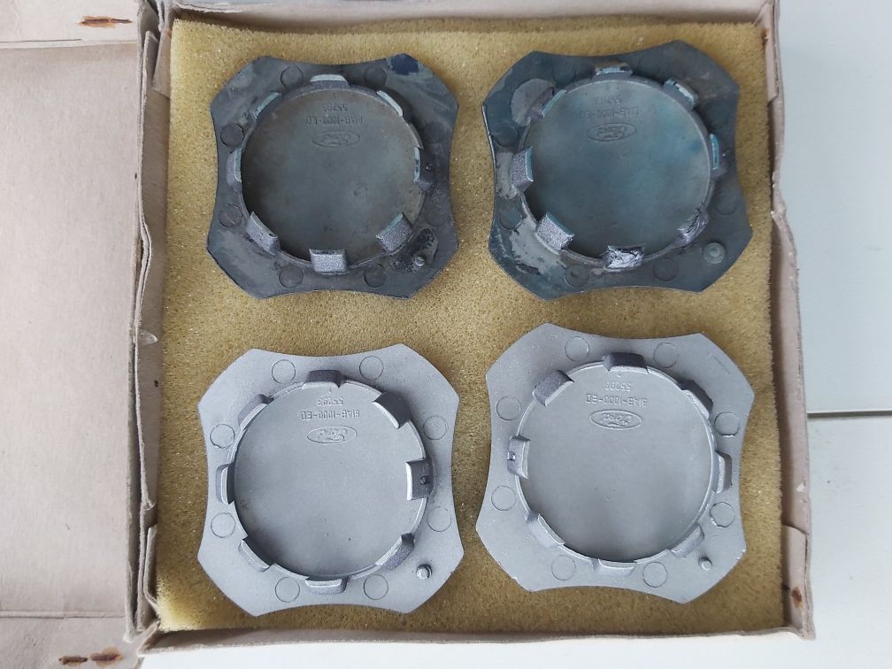 Tampas das jantes do Ford escort xr3