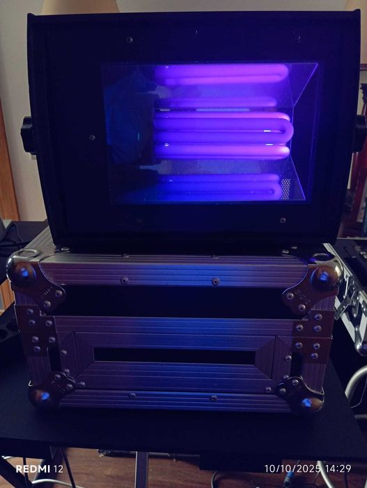 Luz Negra TS-2411 85W/240V