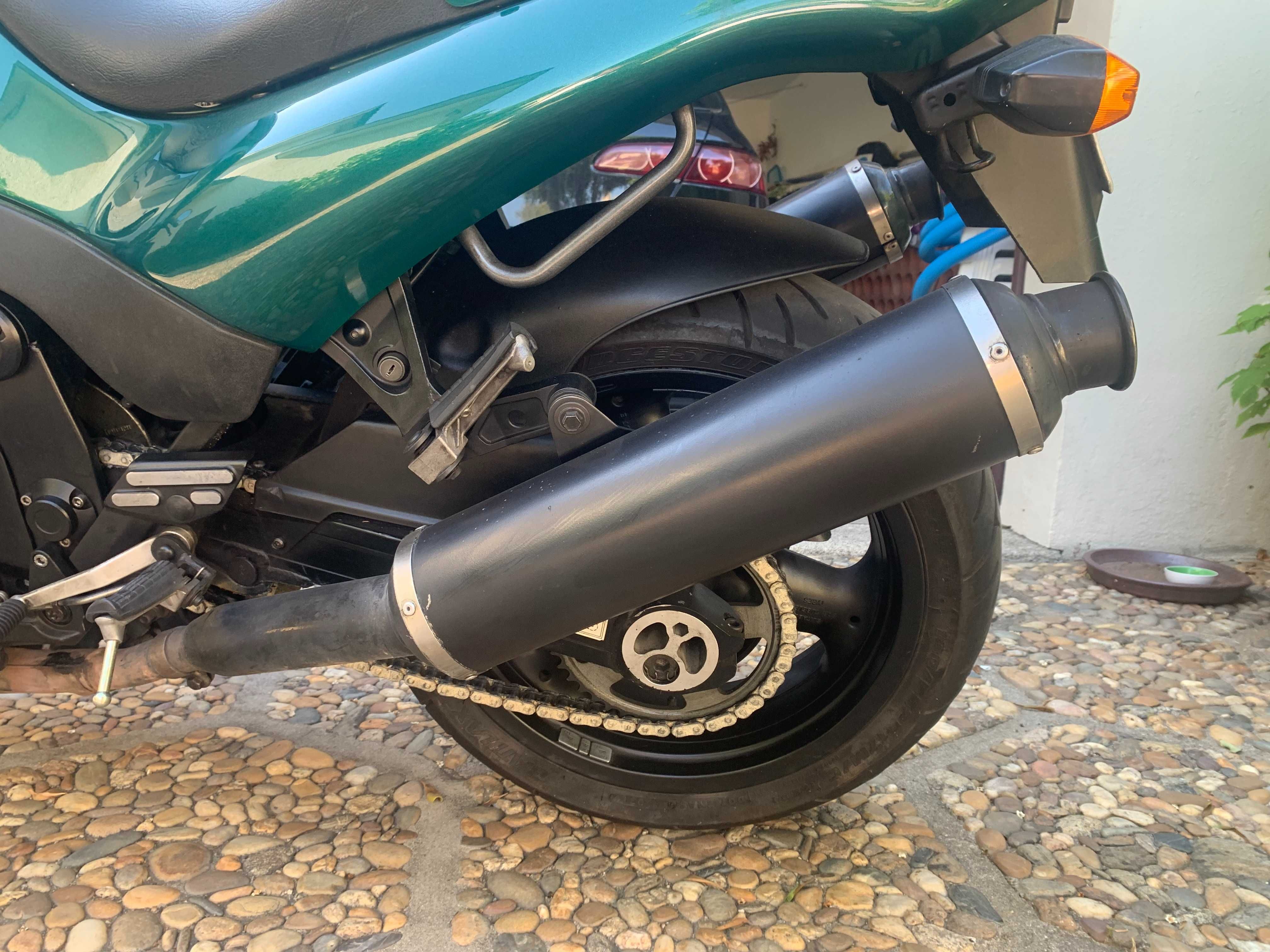 Triumph Daytona 1200