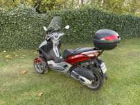 Piaggio MP3 Youtban 300 bez homologacji L5e