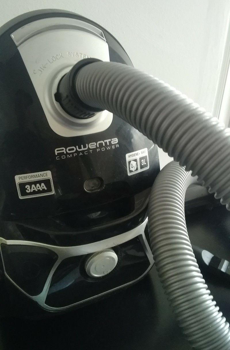 Aspirador de saco Rowenta 3AAA