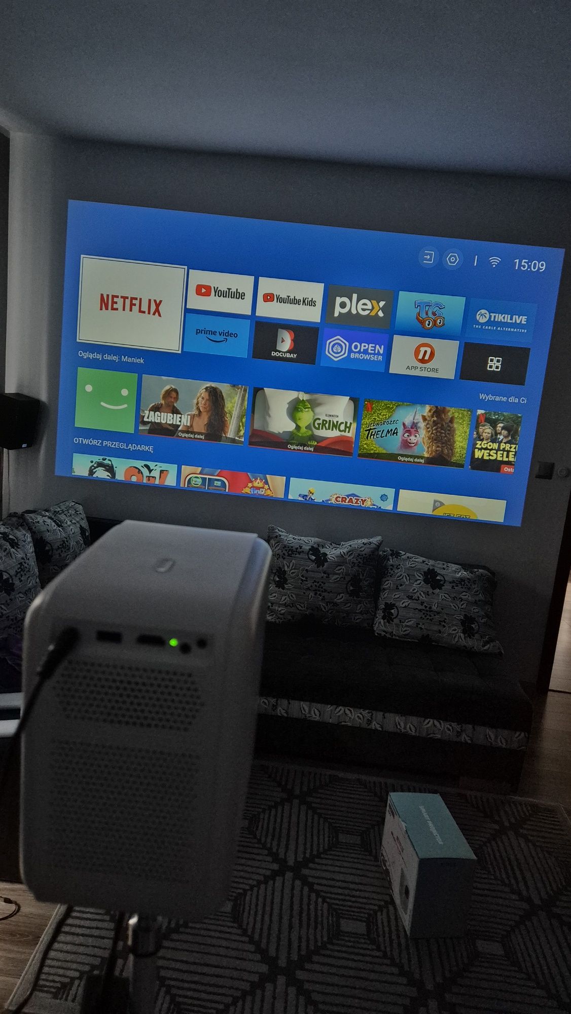 Projektor Mecool KP2 , Netflix, YouTube itp