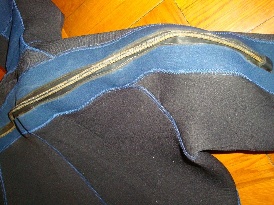 Гидрокостюм ПОЛУсухой AQUA LUNG, размер 52 ( L ), толщин 7 mm