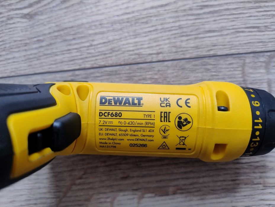 DeWalt Wkrętak żyroskopowy 7,2V