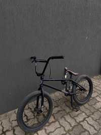 BMX Flybikes Neutron 2021 rozmiar: 20,75”