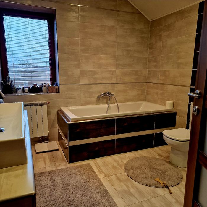 Казковий будинок біля лісу. с.Горенка