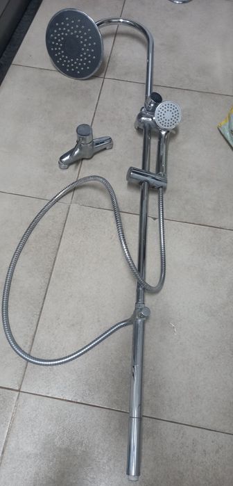Chuveiro com torneira misturadora
