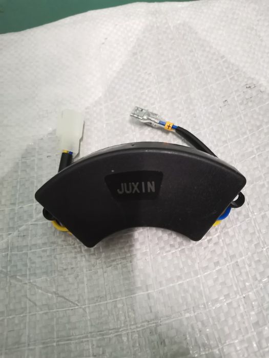 AVR генератора регулятор напруги 2-3,5кВт напряжения