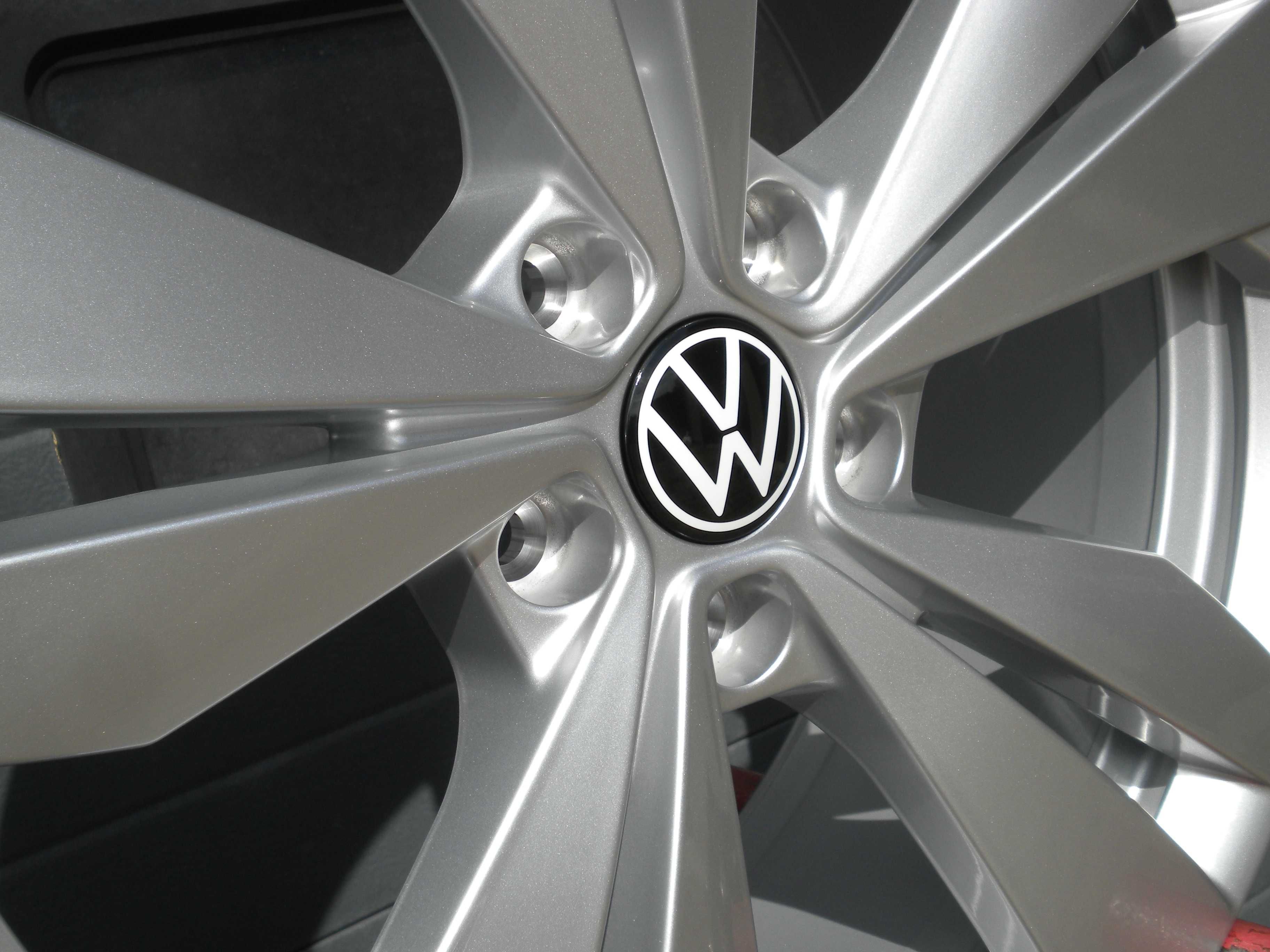 Felgi aluminiowe 18 5x112 Vw ID3 Golf Touran Seat Leon Skoda Octavia