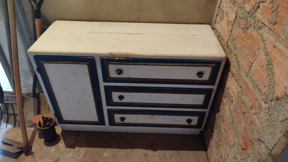 Móvel vintage 1950 para restauro