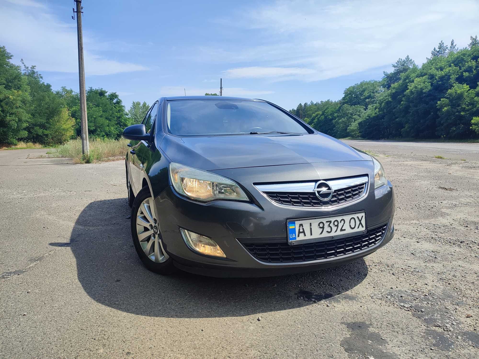 Opel Astra J 1.7 CDTI (125 лошадей)