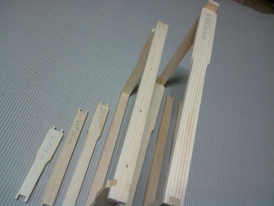 Ramki pszczele wielkopolskie zwykle czopowane  warszawskie poszerzane