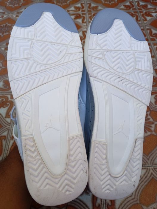 Air Jordan 4 tamanho  26.5 cm (43)