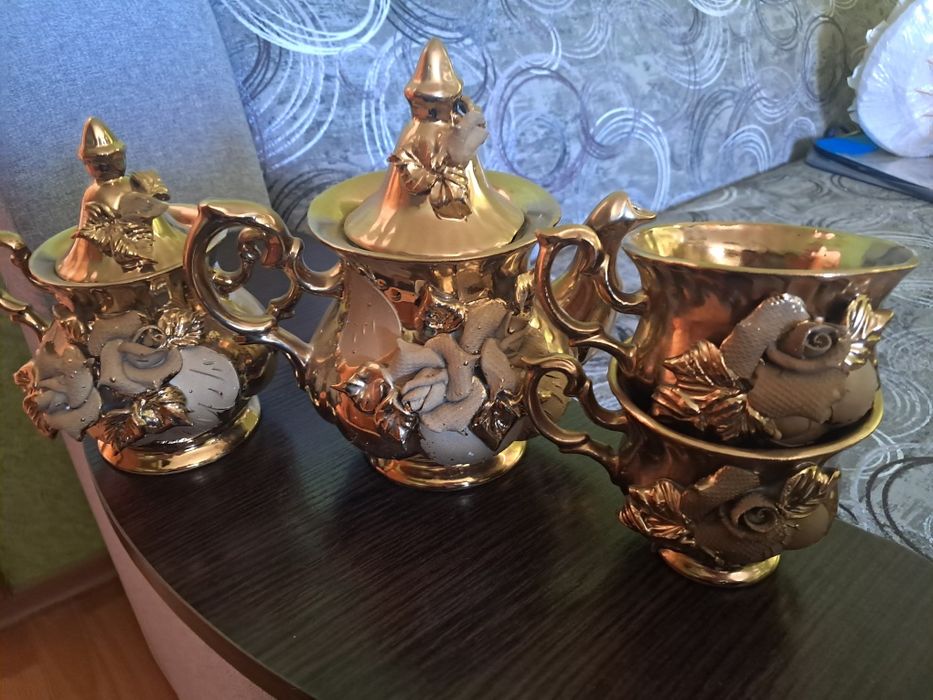 Набір посуду чайний