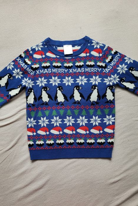Sweter świąteczny w pingwiny r. 134-140 cm