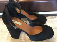 Heels for woman, never been used