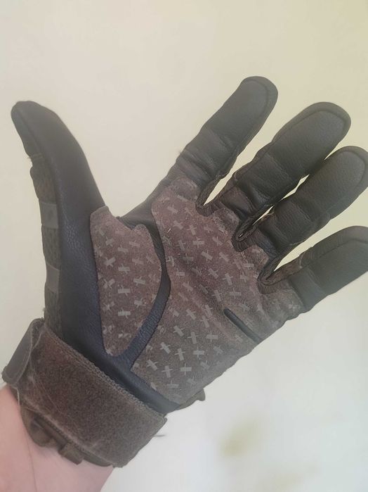 Купляв за 800грн ! Не підійшли (М).Якість!!! Перчатки тактичні.