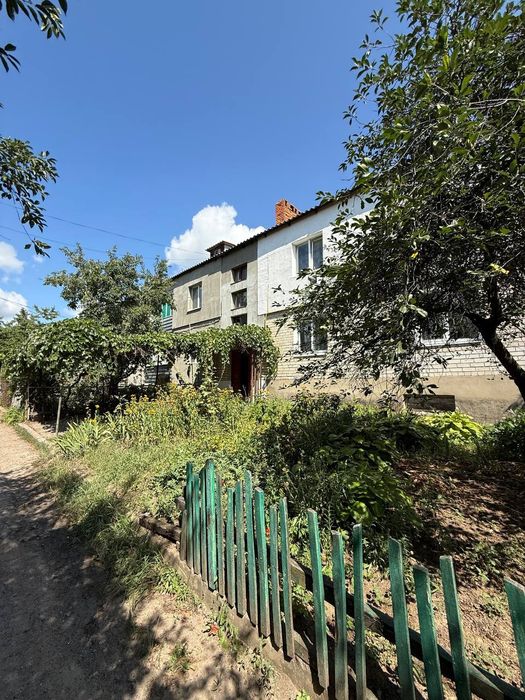 Продам квартирув пригороде Харькова