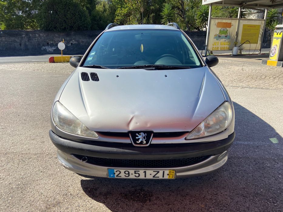 Peugeot 206 em bom estado