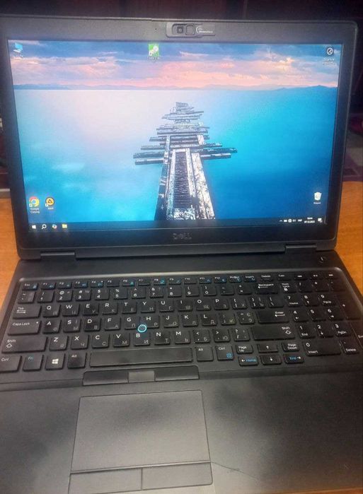 ноутбук DEll 5590 i5-8350u(4/8)/16gb/ssd 250gb батарея тримає до 5 год