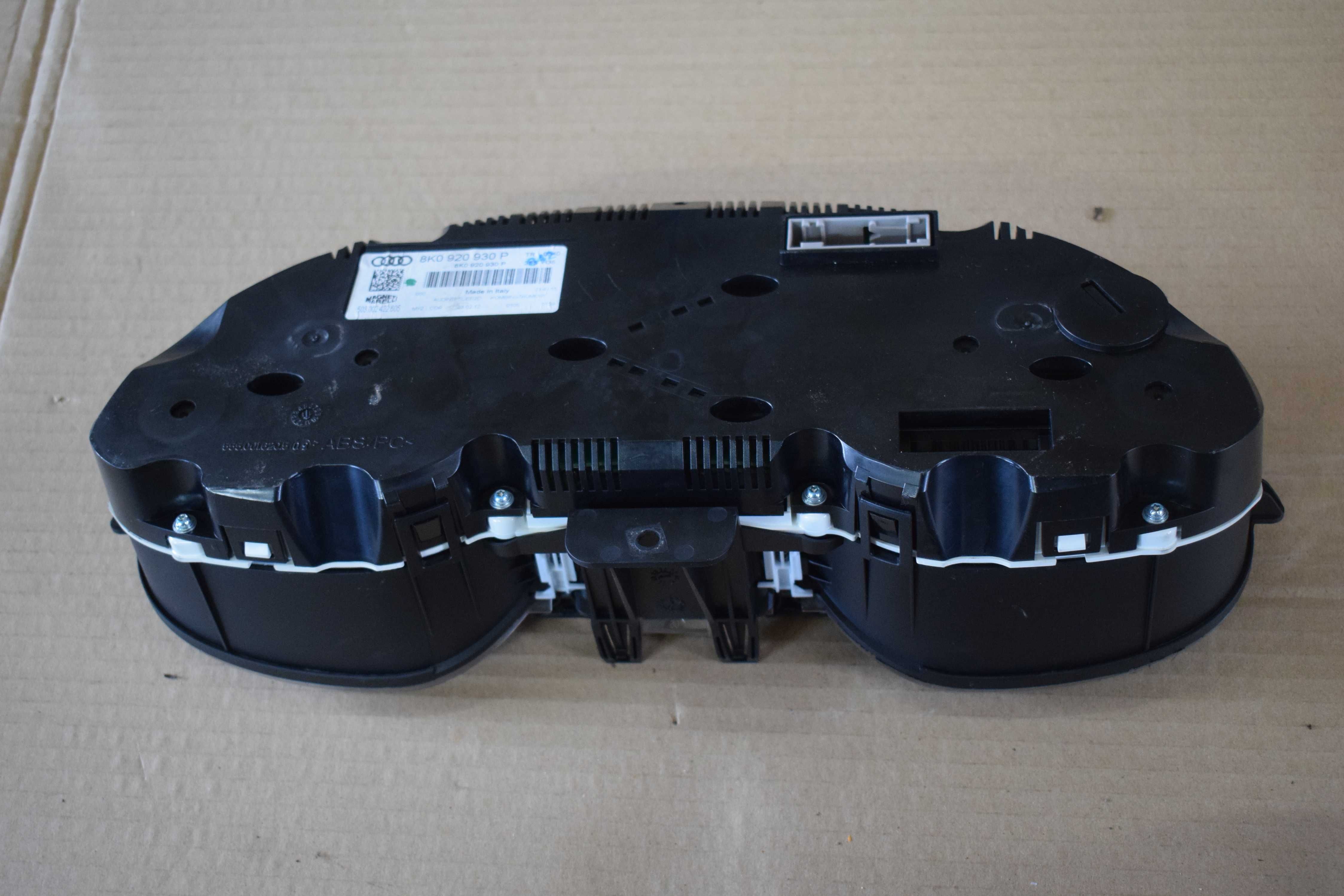 licznik zegar AUDI A4 S4 B8 LIFT 3.0 TFSI automat 12r. 8K0.920930P