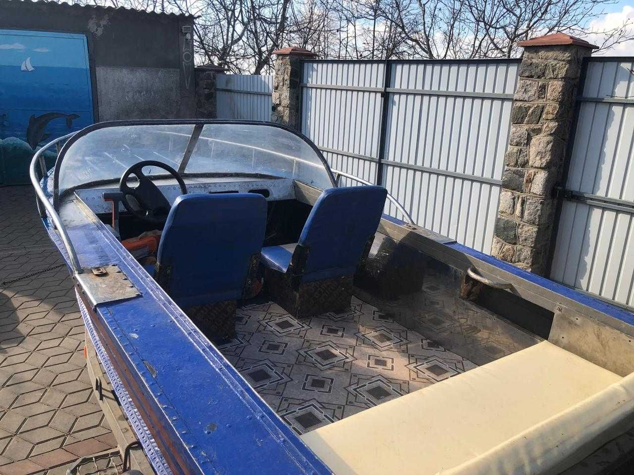 Лодка Южанка 2М, Мотор YAMAHA 40-ка 2008 року, 4 такти, коротка нога.
