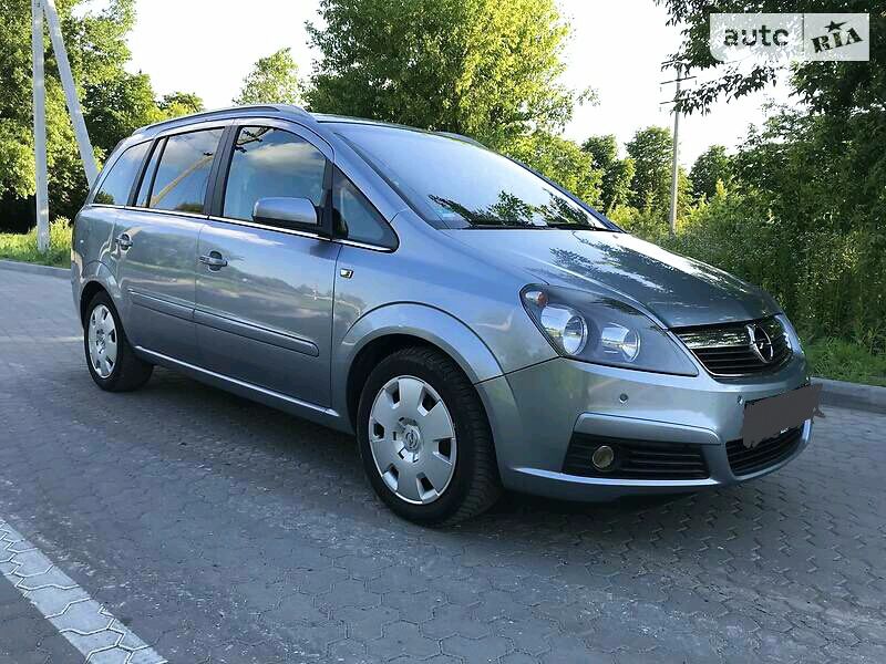 Продам Opel Zafira B 2007 року