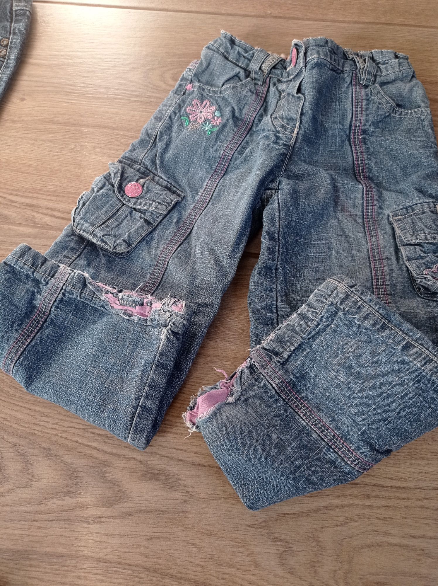 Dżinsy, sztruksy, spodnie dziewczęce 104