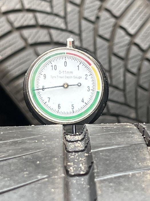 *Opona Michelin 305/30/19