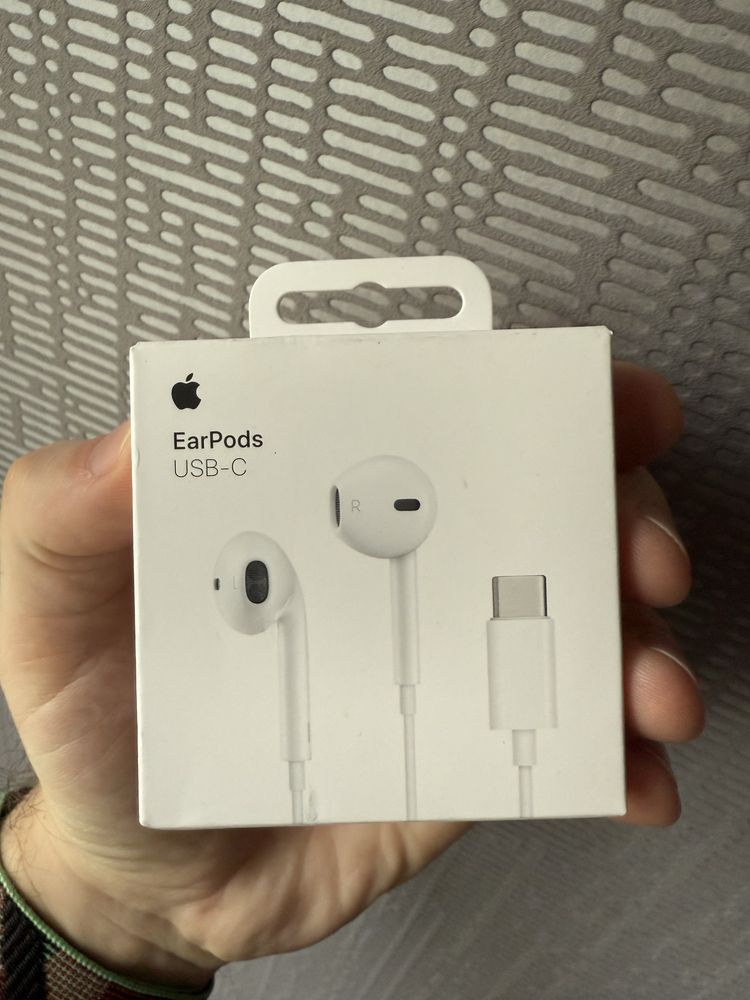 Навушники Apple MYQY3AM/A EarPods (USB-C) Model A3046