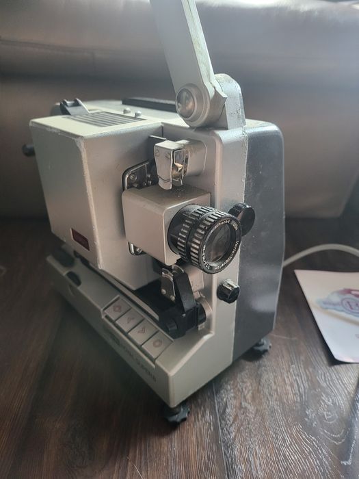 Проектор профессиональный