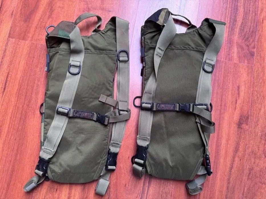 Wojskowy plecak na wkład hydracyjny Camelbak THERMOBAK 3L DPM Woodland