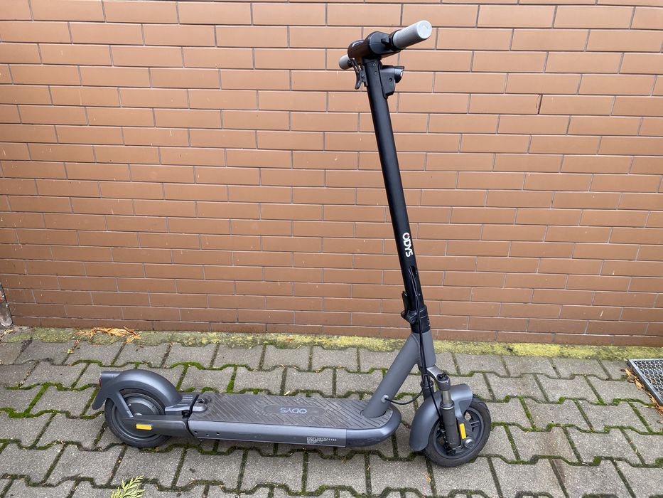 Hulajnoga elektryczna Odys NEO 100 500 W 20 km/h 80km 140kg jak nowa