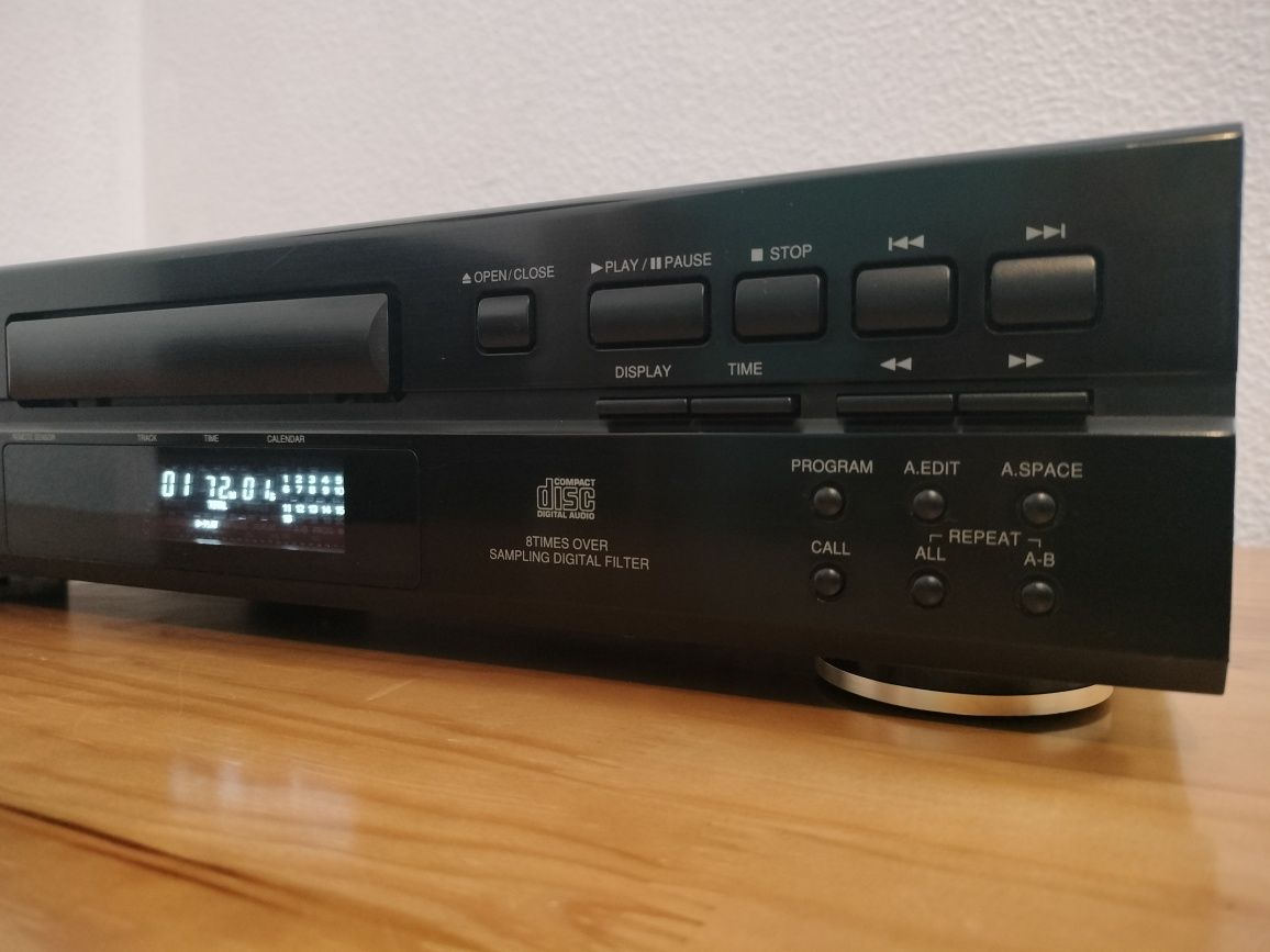 Leitor de CDs Denon DCD-435